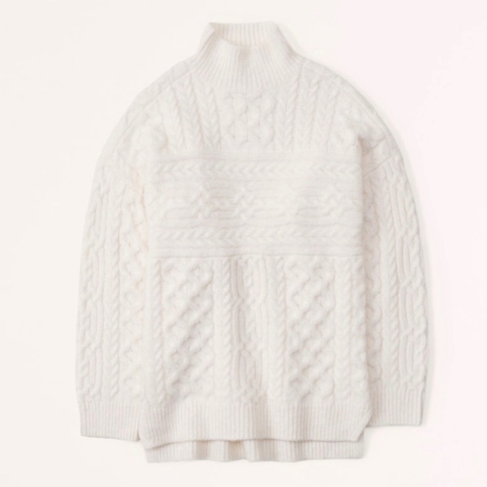 Abercrombie & Fitch White Cable Knit Oversized Turtleneck Sweater NWT